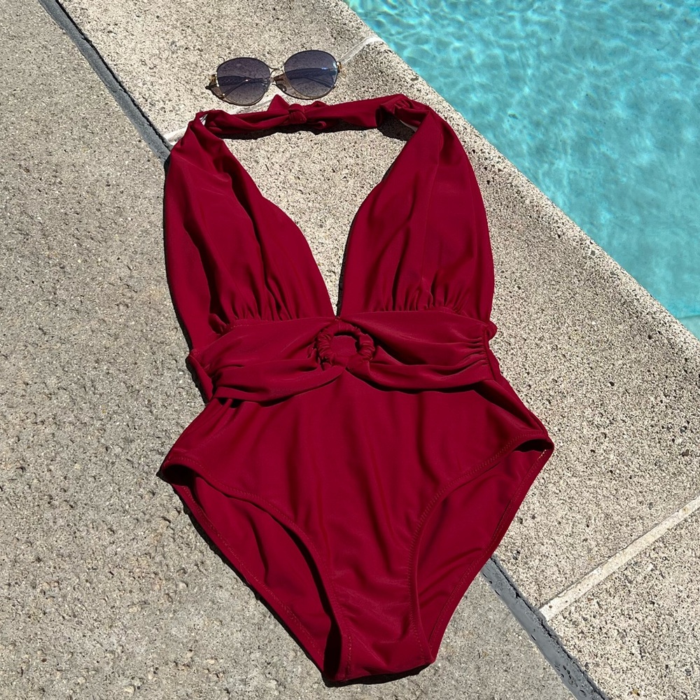 New bathing suit 🩱 small and medium size